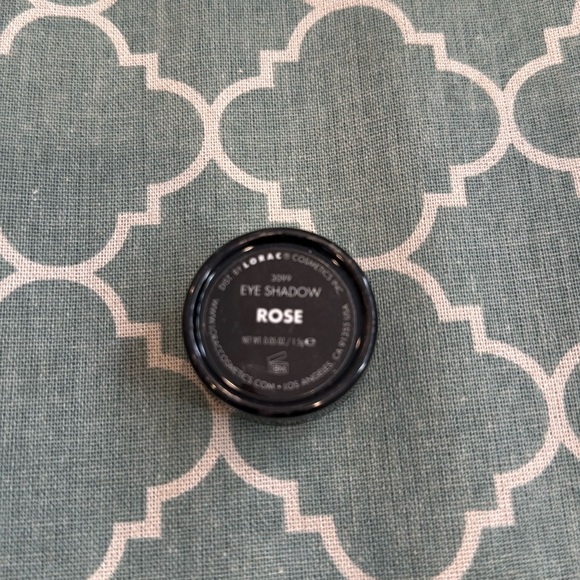 LORAC “Rose” shimmery Eyeshadow - Picture 3 of 3